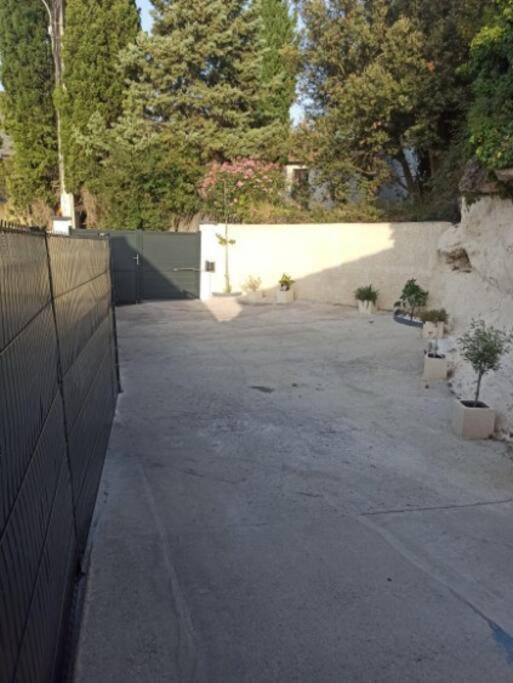 Maison, Rue Calme Dans Village Saint-Mitre-les-Remparts エクステリア 写真